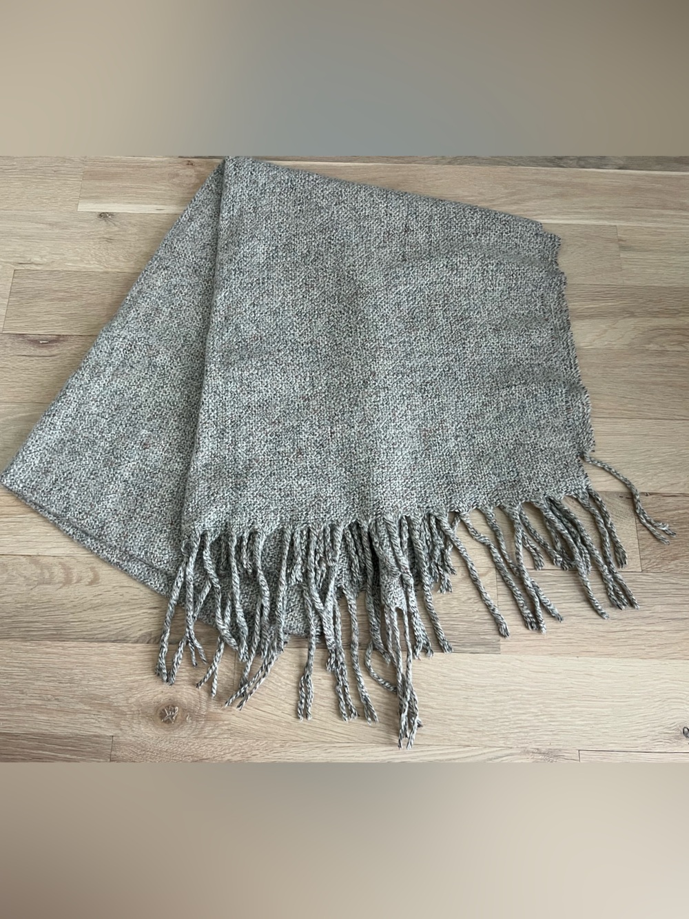 Chunky Knit Fringe Scarf in Heathered Taupe